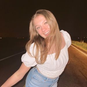 Meet your Posher, Emmy